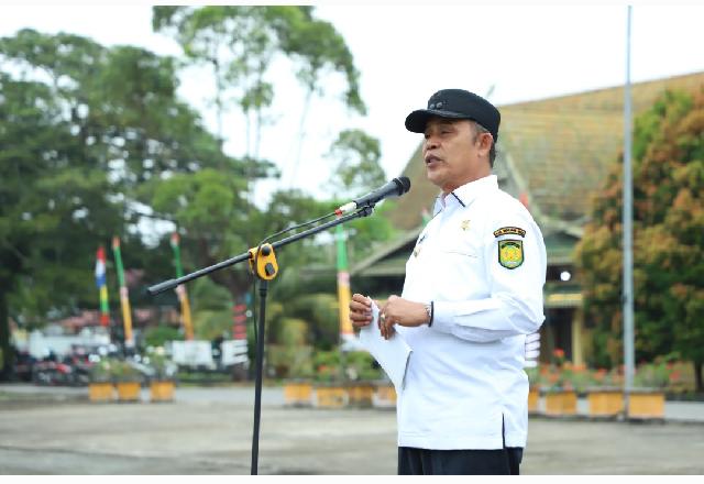 Apel Gabungan di Lingkungan Pemkab Inhil, Pj Bupati Minta ASN Berinovasi Serta Meningkatkan Kualitas Pelayanan